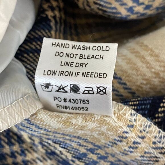 New Fashion Nova Paint The Town Plaid Flannel Jacket Shacket Women's Size Medium - Picture 7 of 9